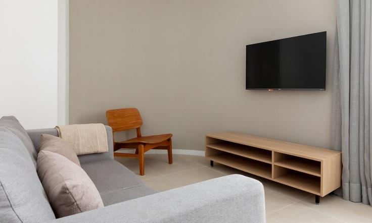 Salle de séjour élégante avec mobilier moderne dans un appartement à Building Praça Floriano - tabas - 1366878 à Centro, Rio de Janeiro Salle de séjour élégante avec mobilier moderne dans un appartement à Building Praça Floriano - tabas - 1366878 à Centro, Rio de Janeiro