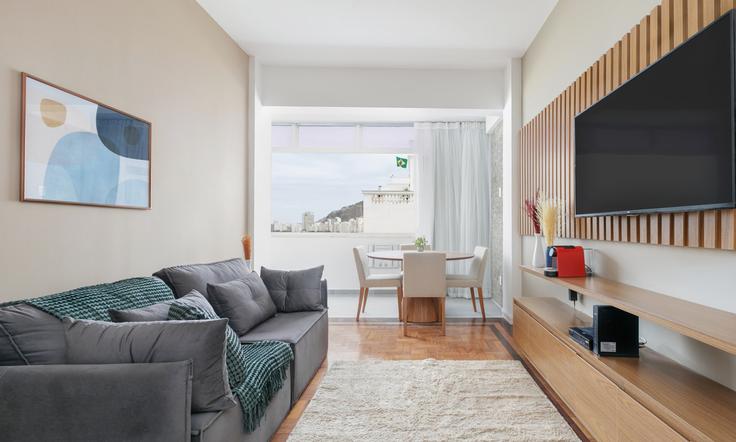 Salle de séjour élégante avec mobilier moderne dans un appartement à Building Rua Rodolfo Dantas - tabas - 378417 - RIO à Copacabana, Rio de Janeiro