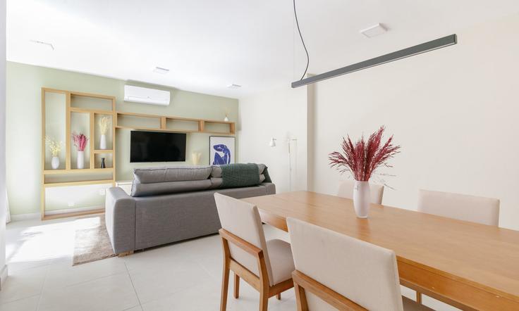 Salle de séjour élégante avec mobilier moderne dans un appartement à Building Rua Prudente de Morais - tabas - 378128 - RIO à Ipanema, Rio de Janeiro Salle de séjour élégante avec mobilier moderne dans un appartement à Building Rua Prudente de Morais - tabas - 378128 - RIO à Ipanema, Rio de Janeiro