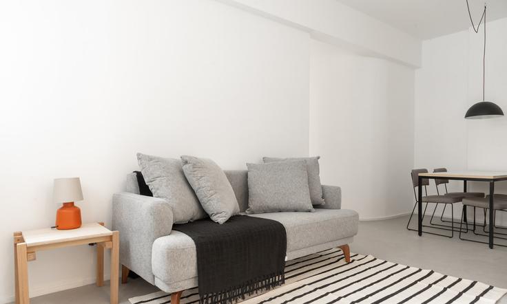 Salle de séjour élégante avec mobilier moderne dans un appartement à Building Rua Rego Freitas - tabas - 376346 - SAO à Vila Buarque, São Paulo Salle de séjour élégante avec mobilier moderne dans un appartement à Building Rua Rego Freitas - tabas - 376346 - SAO à Vila Buarque, São Paulo