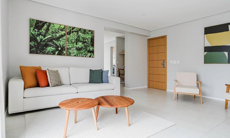 Elegant gestaltetes Wohnzimmer mit moderner Einrichtung in einer Wohnung im Building Rua Gomes de Carvalho - tabas - 1049956 - SAO in Vila Olímpia, São Paulo