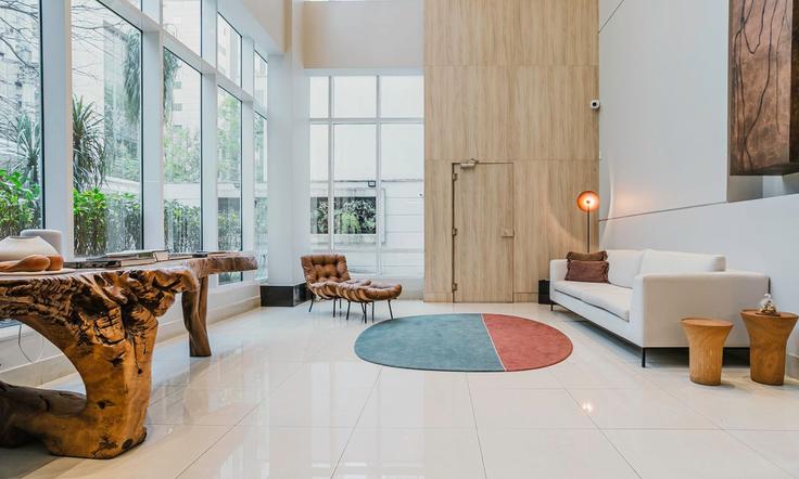 Salle de séjour élégante avec mobilier moderne dans un appartement à Building Rua Gomes de Carvalho - tabas - 1049934 - SAO à Vila Olímpia, São Paulo Salle de séjour élégante avec mobilier moderne dans un appartement à Building Rua Gomes de Carvalho - tabas - 1049934 - SAO à Vila Olímpia, São Paulo