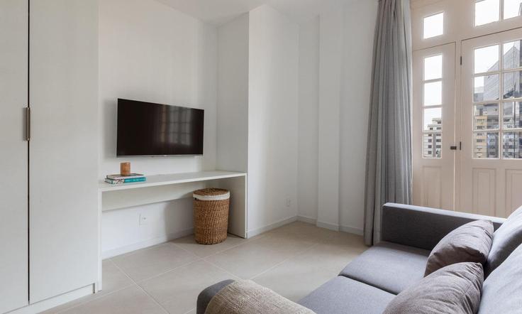 Rio de Janeiro CentroのBuilding Praça Floriano - tabas - 1366866のアパートメントにある、モダンな家具を備えたエレガントなデザインのリビングルーム