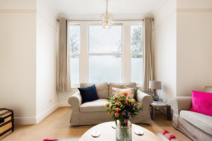 London Borough of Ealing, London에 위치한 Building Mattock Lane - tailored-stay - 1351238 유닛의 세련된 인테리어가 돋보이는 거실 London Borough of Ealing, London에 위치한 Building Mattock Lane - tailored-stay - 1351238 유닛의 세련된 인테리어가 돋보이는 거실