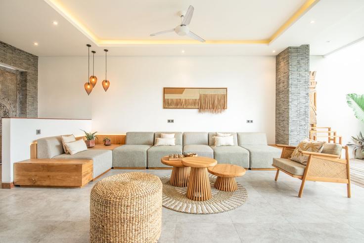Elegant gestaltetes Wohnzimmer mit moderner Einrichtung in einer Wohnung im Building Gang Mango - tertata-jelas-mgmt - 1366582 in Kuta Utara, Kuta Utara Elegant gestaltetes Wohnzimmer mit moderner Einrichtung in einer Wohnung im Building Gang Mango - tertata-jelas-mgmt - 1366582 in Kuta Utara, Kuta Utara