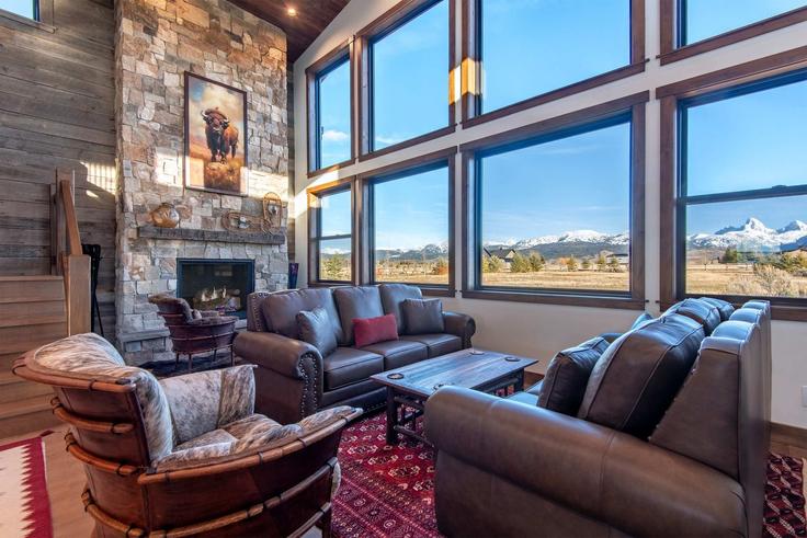 Elegante sala de estar con mobiliario moderno en un apartamento en Building Alta Vista Drive - teton-homestead - 1490053 en Driggs, Driggs