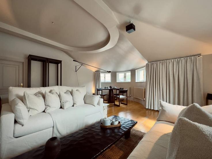 London City of WestminsterのBuilding Westbourne Terrace - the-design-traveller - 1591021のアパートメントにある、モダンな家具を備えたエレガントなデザインのリビングルーム