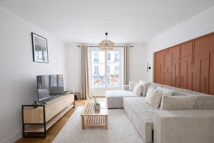 18th arrondissement, Paris에 위치한 Building Rue Doudeauville - the-flex-paris - 1397241 유닛의 세련된 인테리어가 돋보이는 거실