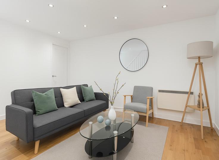 Elegante sala de estar con mobiliario moderno en un apartamento en Building Royal College Street - the-flex - 1254177 - LON en London Borough of Camden, London