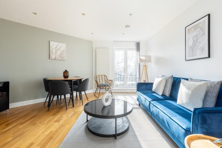 Salle de séjour élégante avec mobilier moderne dans un appartement à Building Brook Avenue - the-flex - 1254197 - LON à London Borough of Brent, Wembley
