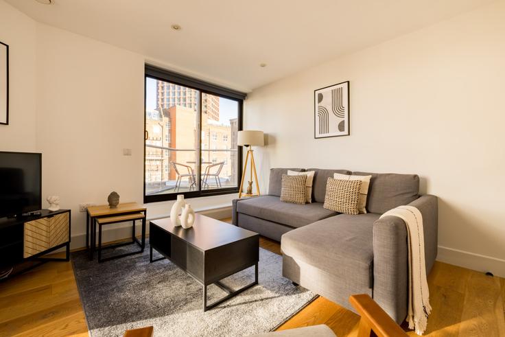 London Borough of Islington, London에 위치한 Building Dingley Place - the-flex - 1254232 - LON 아파트의 세련된 인테리어가 돋보이는 거실 London Borough of Islington, London에 위치한 Building Dingley Place - the-flex - 1254232 - LON 아파트의 세련된 인테리어가 돋보이는 거실