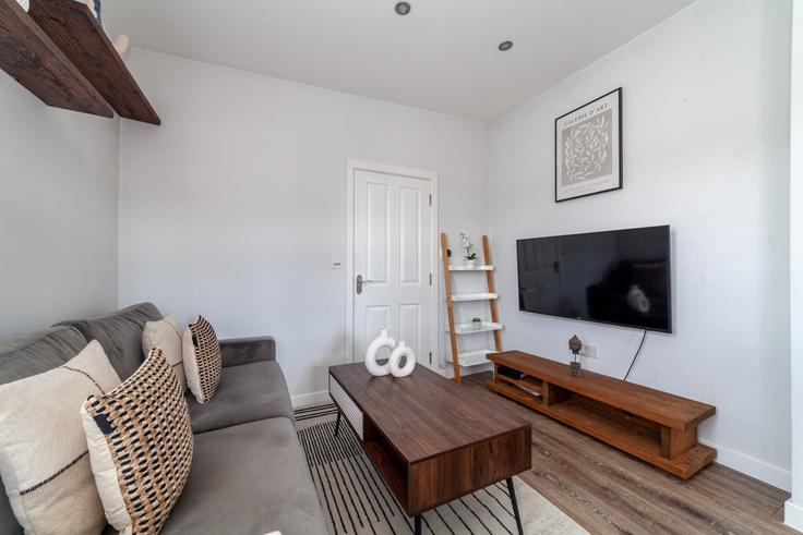 London Borough of Brent, London에 위치한 Building Strode Road - the-flex - 1254253 - LON 아파트의 세련된 인테리어가 돋보이는 거실