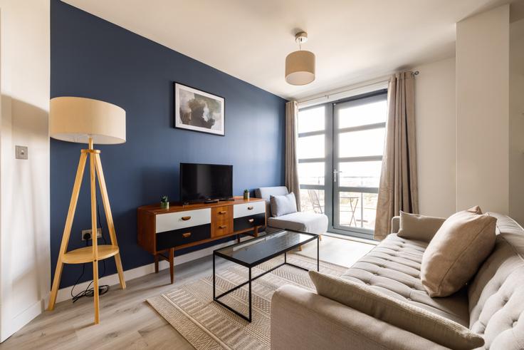 London Borough of Hackney, London에 위치한 Building Southgate Road - the-flex - 1254145 - LON 아파트의 세련된 인테리어가 돋보이는 거실 London Borough of Hackney, London에 위치한 Building Southgate Road - the-flex - 1254145 - LON 아파트의 세련된 인테리어가 돋보이는 거실