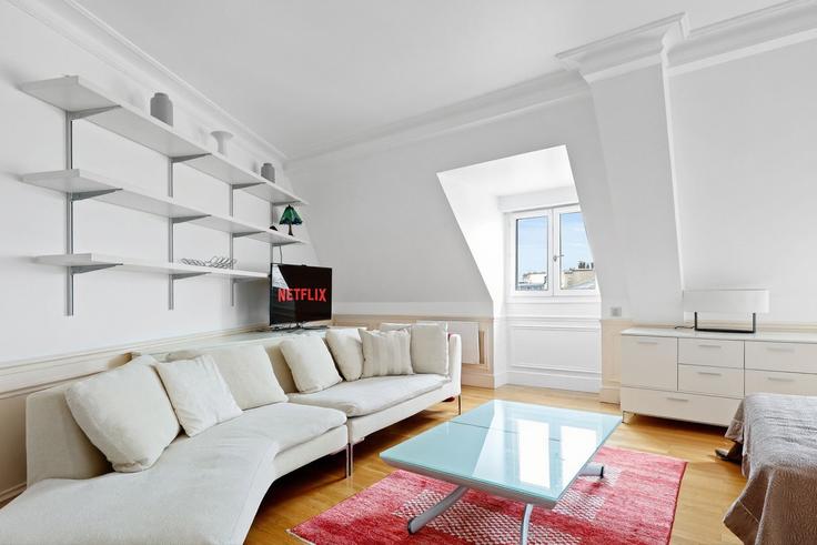6th arrondissement, Paris에 위치한 Building Rue de Rennes - thekonciergerie - 1520114 유닛의 세련된 인테리어가 돋보이는 거실