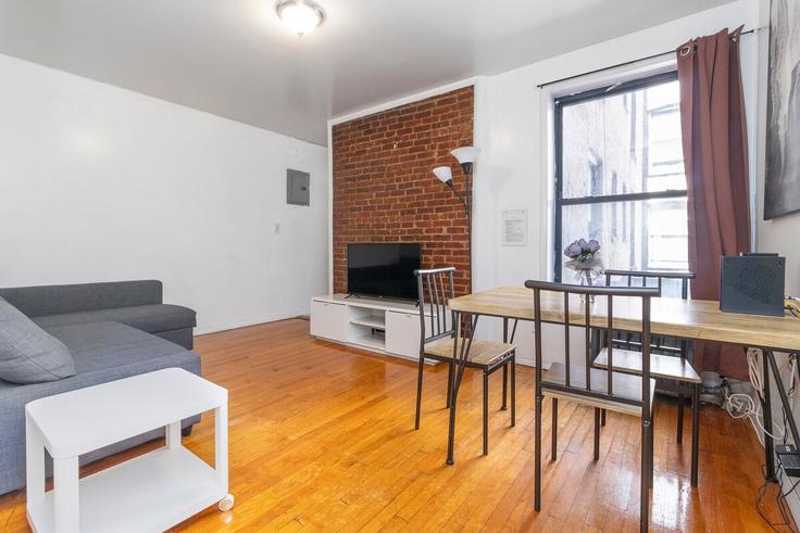 New YorkManhattan의 East 96th Street(1097568P)에 위치한 2베드룸 풀퍼니시드 아파트 - 사진1 New YorkManhattan의 East 96th Street(1097568P)에 위치한 2베드룸 풀퍼니시드 아파트 - 사진1