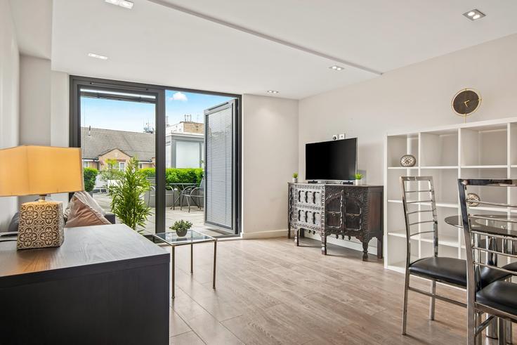 Building Mintern Street - thesquare-serviced-apartments - 1634809 adresindeki bir dairede modern mobilyalarla zarif bir şekilde tasarlanmış oturma odası London Borough of Hackney, London Building Mintern Street - thesquare-serviced-apartments - 1634809 adresindeki bir dairede modern mobilyalarla zarif bir şekilde tasarlanmış oturma odası London Borough of Hackney, London