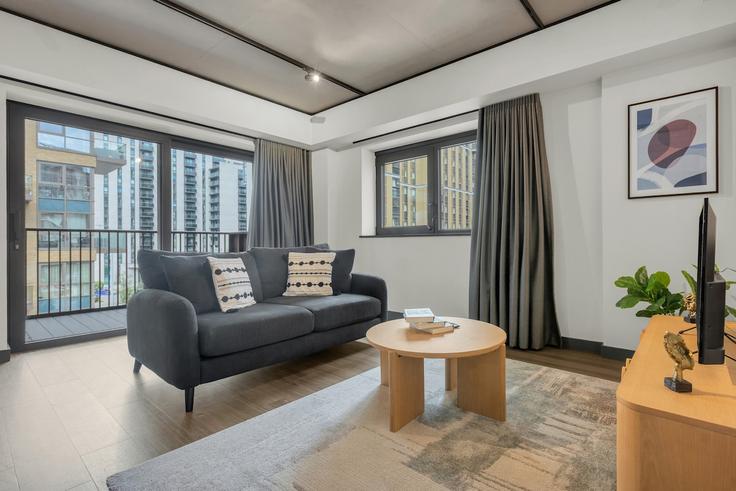 Building Rutherford Way - thesquare-serviced-apartments - 1634808 adresindeki bir dairede modern mobilyalarla zarif bir şekilde tasarlanmış oturma odası London Borough of Lewisham, London