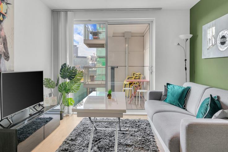 Elegant gestaltetes Wohnzimmer mit moderner Einrichtung in einer Wohnung im Building Quaker Street - thesquare-serviced-apartments - 1523572 in London Borough of Tower Hamlets, London Elegant gestaltetes Wohnzimmer mit moderner Einrichtung in einer Wohnung im Building Quaker Street - thesquare-serviced-apartments - 1523572 in London Borough of Tower Hamlets, London