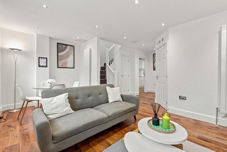 Building Artillery Lane - thesquare-serviced-apartments - 1271983 - LON adresindeki bir dairede modern mobilyalarla zarif bir şekilde tasarlanmış oturma odası London Borough of Tower Hamlets, London