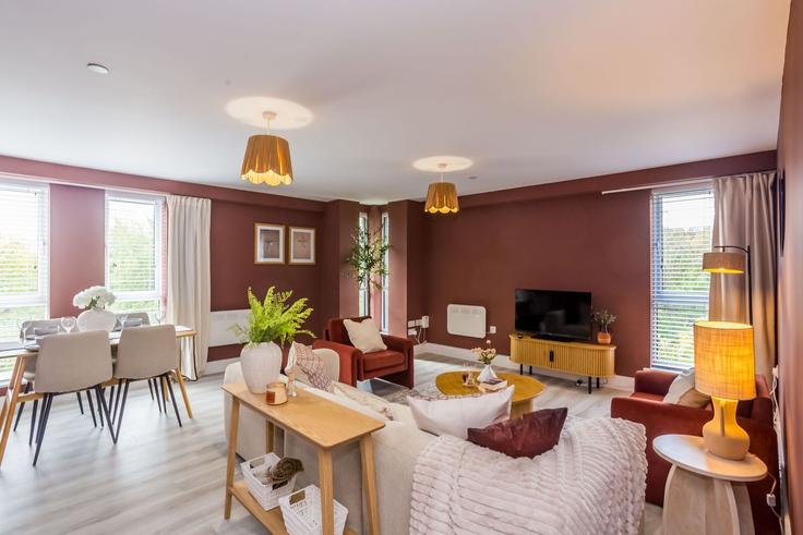 Elegant gestaltetes Wohnzimmer mit moderner Einrichtung in einer Wohnung im Building Parsons Road - toast-stays - 1695812 in City of Sunderland, Washington Elegant gestaltetes Wohnzimmer mit moderner Einrichtung in einer Wohnung im Building Parsons Road - toast-stays - 1695812 in City of Sunderland, Washington