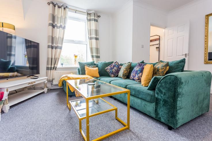 Elegant gestaltetes Wohnzimmer mit moderner Einrichtung in einer Wohnung im Building Salvin Street - toast-stays - 1695820 in Durham, Durham Elegant gestaltetes Wohnzimmer mit moderner Einrichtung in einer Wohnung im Building Salvin Street - toast-stays - 1695820 in Durham, Durham