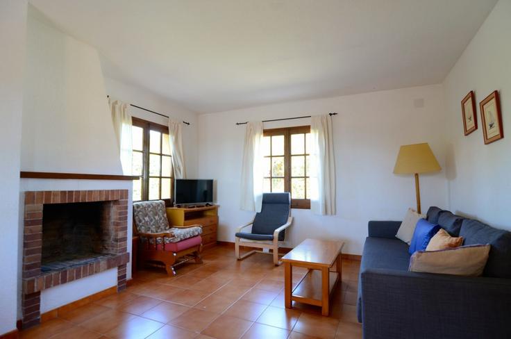 Building Carrer d'Andorra - torrent-api - 1387942 adresindeki bir dairede modern mobilyalarla zarif bir şekilde tasarlanmış oturma odası La Torre Vella, La Torre Vella
