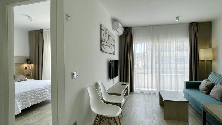 L'Estartit, L'Estartit에 위치한 Building Avinguda de Roma - torrent-api - 1395616 유닛의 세련된 인테리어가 돋보이는 거실