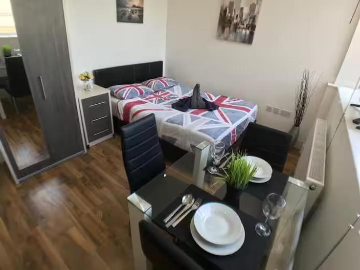 London London Borough of Southwark의 Marlborough Grove (1243120P)에 위치한 스튜디오 풀퍼니시드 아파트 – 사진 1장 London London Borough of Southwark의 Marlborough Grove (1243120P)에 위치한 스튜디오 풀퍼니시드 아파트 – 사진 1장