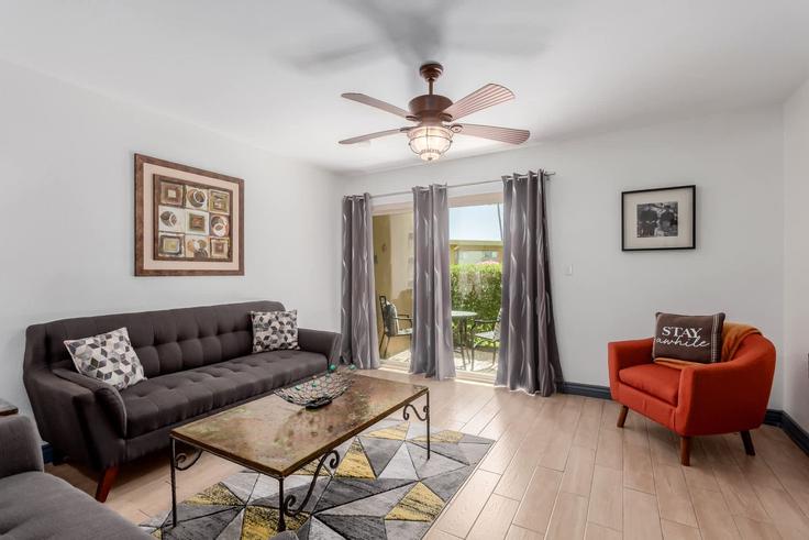 リビングルーム リビングルーム