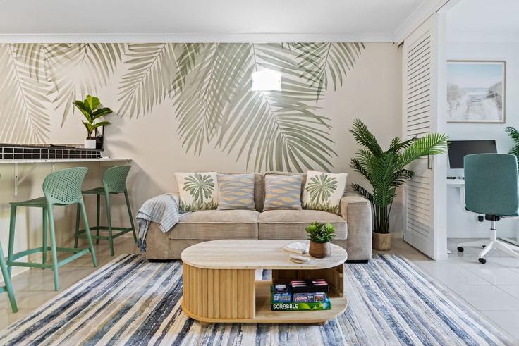 Westcourt, Cairns에 위치한 Building Gregory Street - tropical-stays-cairns - 1603981 유닛의 세련된 인테리어가 돋보이는 거실 Westcourt, Cairns에 위치한 Building Gregory Street - tropical-stays-cairns - 1603981 유닛의 세련된 인테리어가 돋보이는 거실