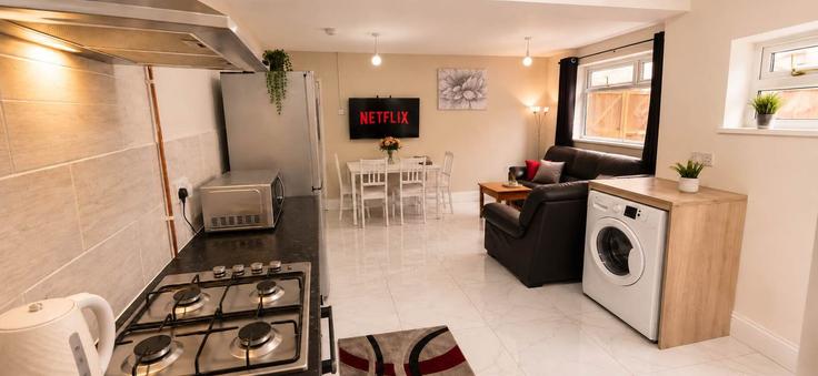 Elegant gestaltetes Wohnzimmer mit moderner Einrichtung in einer Wohnung im Building Wyeverne Road - trusted-home-managements-ltd - 1628238 in Cathays, Cardiff Elegant gestaltetes Wohnzimmer mit moderner Einrichtung in einer Wohnung im Building Wyeverne Road - trusted-home-managements-ltd - 1628238 in Cathays, Cardiff