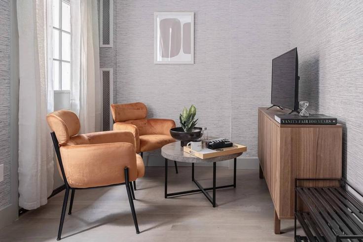 Elegantly designed living room with modern furnishings in an apartment at Building 156 W 104th St - tsu-house-1 - 1698716 in Manhattan, New York Elegantly designed living room with modern furnishings in an apartment at Building 156 W 104th St - tsu-house-1 - 1698716 in Manhattan, New York