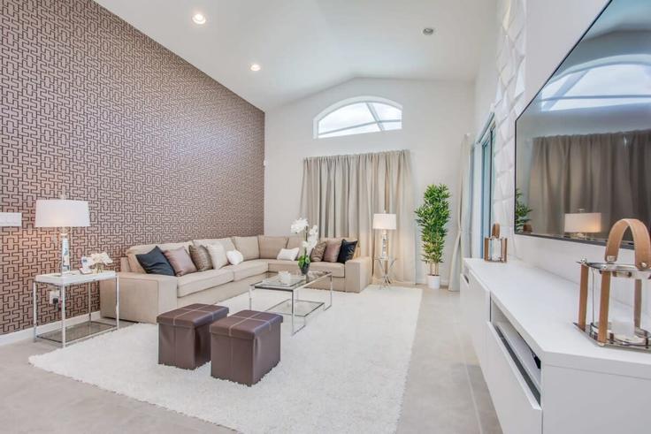 Sala de estar elegantemente projetada com móveis modernos em um apartamento no Building Monado Drive - une-homes - 1280779 - MCO em Kissimmee, Kissimmee Sala de estar elegantemente projetada com móveis modernos em um apartamento no Building Monado Drive - une-homes - 1280779 - MCO em Kissimmee, Kissimmee