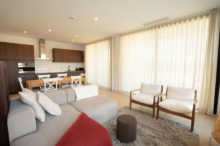 La Vila Joiosa, La Vila Joiosa에 위치한 Building Partida Torres Norte Urb - united-renters - 1346622 아파트의 세련된 인테리어가 돋보이는 거실 La Vila Joiosa, La Vila Joiosa에 위치한 Building Partida Torres Norte Urb - united-renters - 1346622 아파트의 세련된 인테리어가 돋보이는 거실