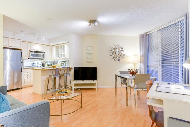 1 yatak odalı mobilyalı daire Richmond Street West 1034889P , Old Toronto, Toronto, fotoğraf 1