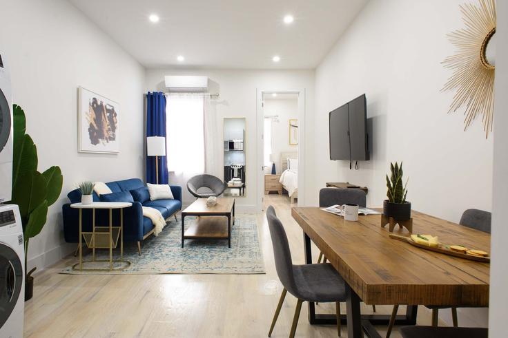 Manhattan, New York에 위치한 Building East 78th Street - urbanfurnished-guesty - 1021892 - NYC 아파트의 세련된 인테리어가 돋보이는 거실