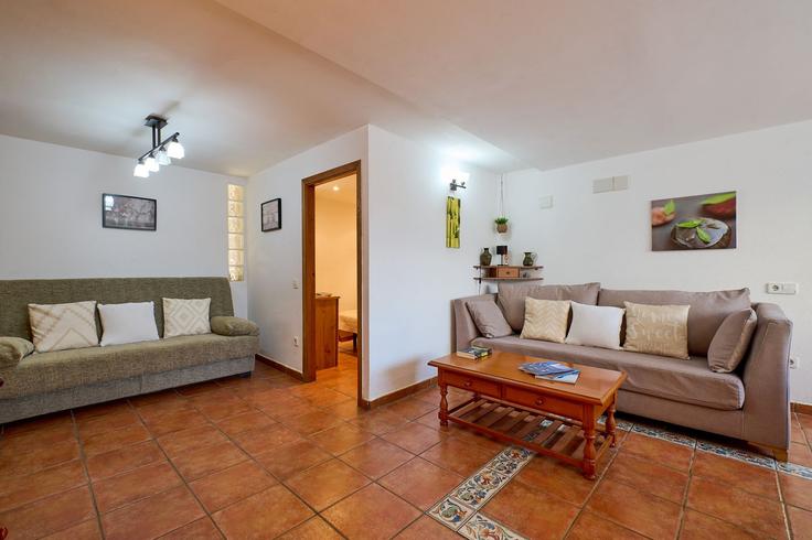 Building Avinguda de la Senyera - vacanzes - 1473026 adresindeki bir dairede modern mobilyalarla zarif bir şekilde tasarlanmış oturma odası Lloret de Mar, Lloret de Mar Building Avinguda de la Senyera - vacanzes - 1473026 adresindeki bir dairede modern mobilyalarla zarif bir şekilde tasarlanmış oturma odası Lloret de Mar, Lloret de Mar