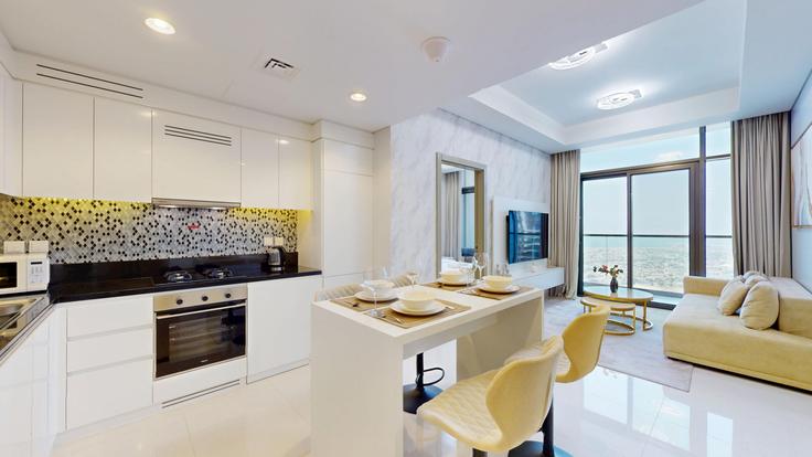 Business Bay, Dubai에 위치한 Building Tariaq Bedon Esm - vacationer - 1224643 - DXB 아파트의 세련된 인테리어가 돋보이는 거실 Business Bay, Dubai에 위치한 Building Tariaq Bedon Esm - vacationer - 1224643 - DXB 아파트의 세련된 인테리어가 돋보이는 거실