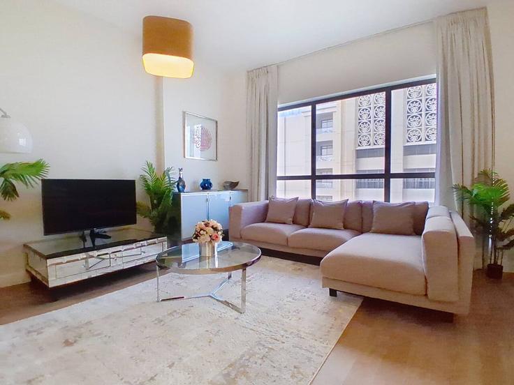Dubai Marina, Dubai에 위치한 Building Al Sayorah Street - vacationer - 1311539 - DXB 아파트의 세련된 인테리어가 돋보이는 거실