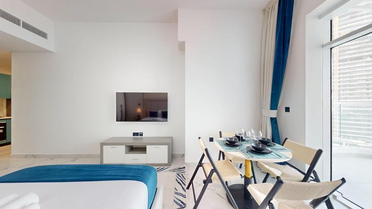 Dubai Al Barsha South SecondのBuilding Umm Suqeim Street - vacationer - 1330808のアパートメントにある、モダンな家具を備えたエレガントなデザインのリビングルーム