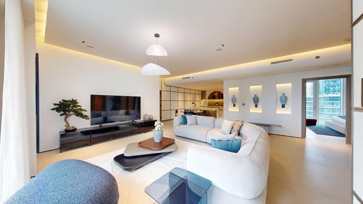 Elegante sala de estar con mobiliario moderno en un apartamento en Building Tariaq Bedon Esm - vacationer - 1372970 en Business Bay, Dubai