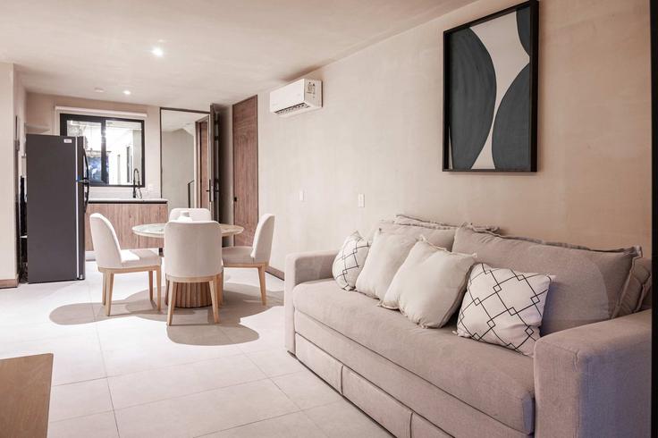 Bucerías, Bucerías에 위치한 Building Heroes Nayaritas - valkka-management - 1318205 아파트의 세련된 인테리어가 돋보이는 거실