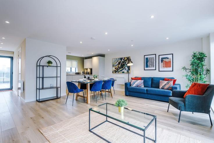 Elegante sala de estar con mobiliario moderno en un apartamento en Building Richmond Row - valore-living - 1471450 en Liverpool, Liverpool