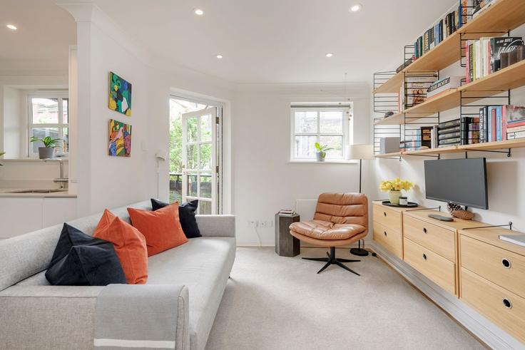 London Borough of Islington, London에 위치한 Building Pine Street - veeve - 1523934 유닛의 세련된 인테리어가 돋보이는 거실