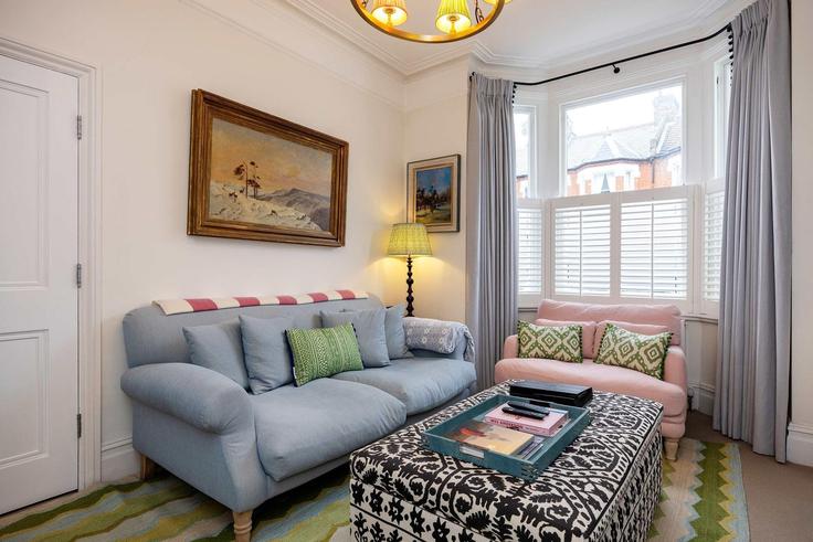 Salle de séjour élégante avec mobilier moderne dans un appartement à Building Dault Road - veeve - 1281217 - LON à London Borough of Wandsworth, London Salle de séjour élégante avec mobilier moderne dans un appartement à Building Dault Road - veeve - 1281217 - LON à London Borough of Wandsworth, London