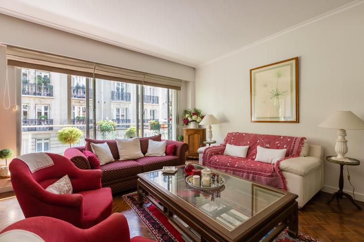 16th arrondissement, Paris에 위치한 Building Rue des Vignes - veeve - 398167 - PAR 유닛의 세련된 인테리어가 돋보이는 거실