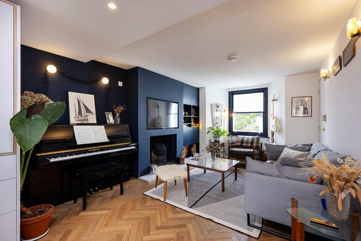 London Borough of Hackney, London에 위치한 Building Nevill Road - veeve - 1232001 - LON 아파트의 세련된 인테리어가 돋보이는 거실