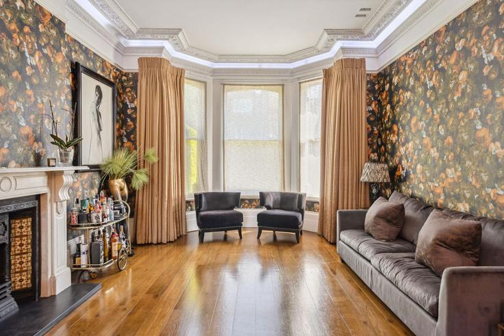 Elegantly designed living room with modern furnishings in an apartment at Building Glenluce Road - veeve - 1351842 in Royal Borough of Greenwich, London