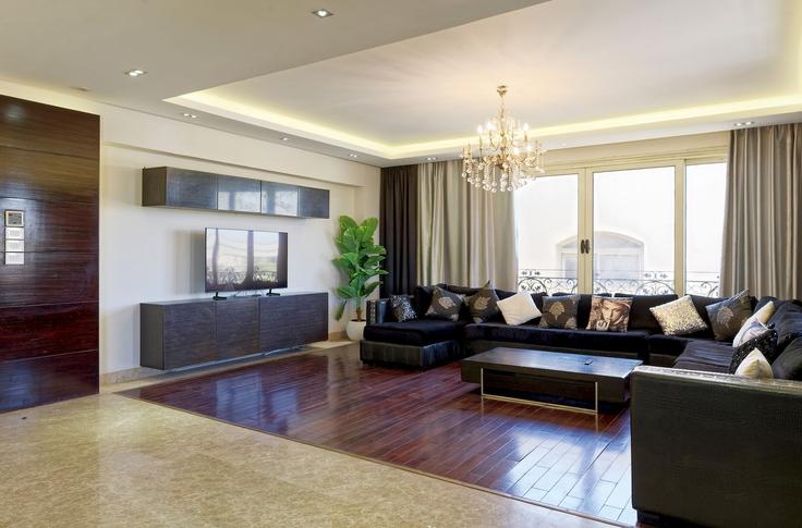 Cairo New Cairo 1のBuilding Axis_mahmoud Talaet - vesta-hospitality - 1634363のアパートメントにある、モダンな家具を備えたエレガントなデザインのリビングルーム