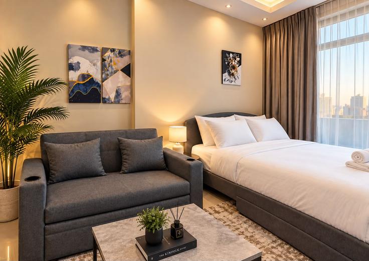 Dubai Al Hebiah FourthのBuilding Tariaq Bedon Esm - vesta-hospitality - 1639418のアパートメントにある、モダンな家具を備えたエレガントなデザインのリビングルーム Dubai Al Hebiah FourthのBuilding Tariaq Bedon Esm - vesta-hospitality - 1639418のアパートメントにある、モダンな家具を備えたエレガントなデザインのリビングルーム